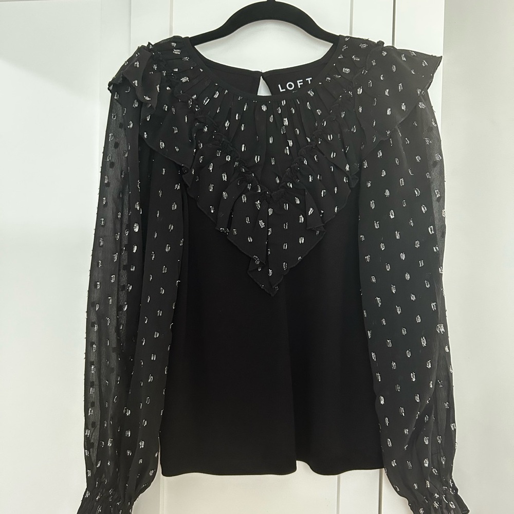LOFT Black and White Puff Sleeve Ruffled Blouse